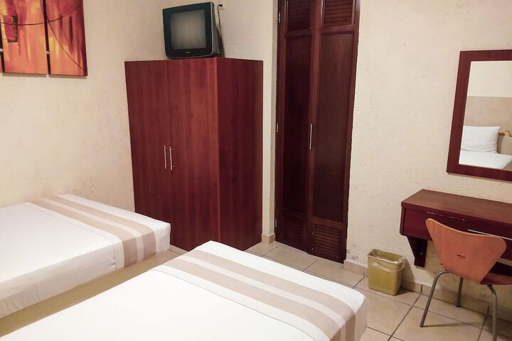 Room 10 of 56
