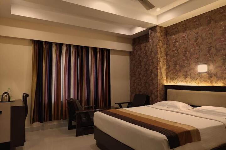 Room 17 of 43