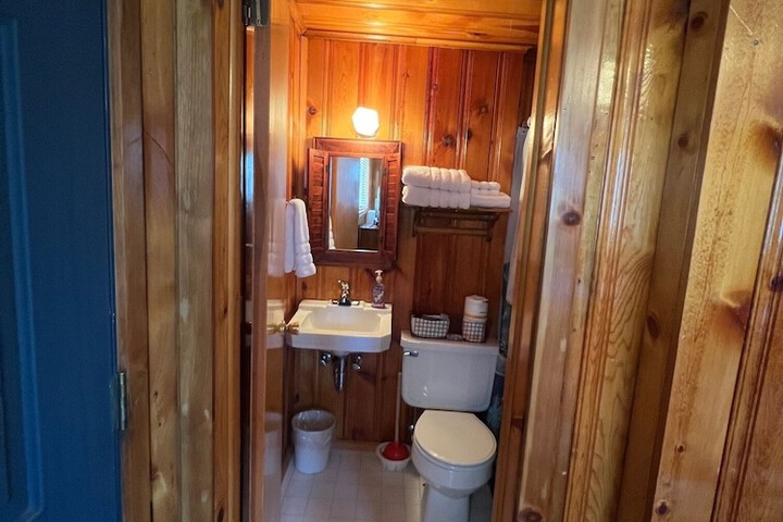 Room 175 of 236