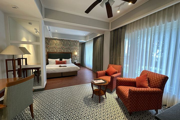 Room 7 of 56