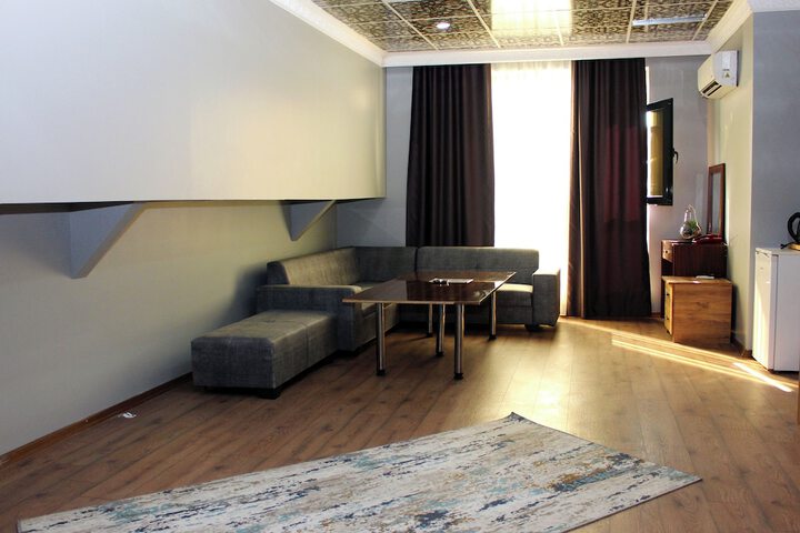 Room 41 of 108