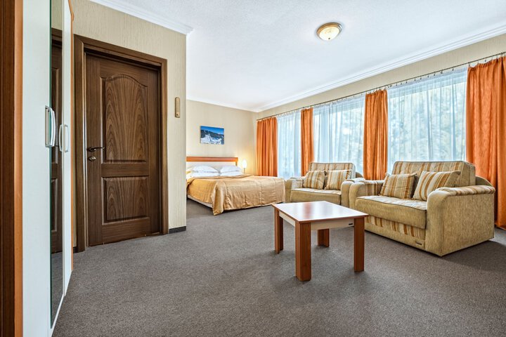 Room 10 of 262