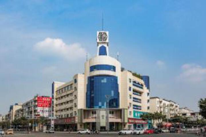 Nantai Crystal Hotel (Chongzhou Branch)