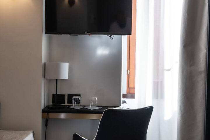 Room 84 of 209