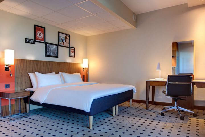 Room 14 of 61