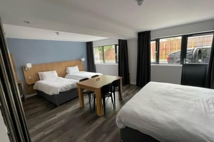 Room 12 of 41