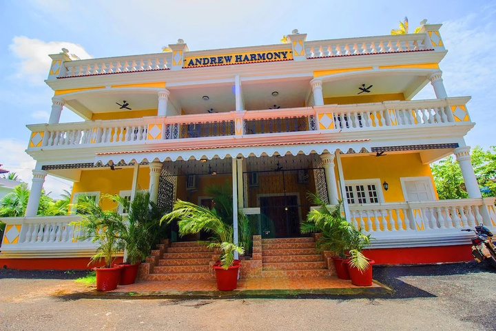Oyo 18332 Home Elegant 2 Bhk Anjuna