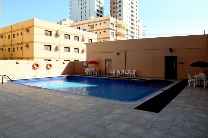 Pool 39 of 65