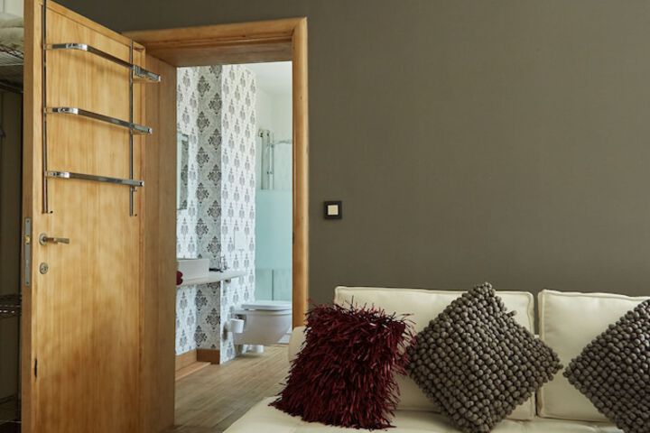 Room 4 of 41