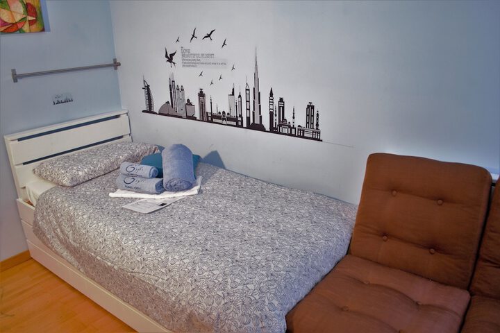Room 4 of 23
