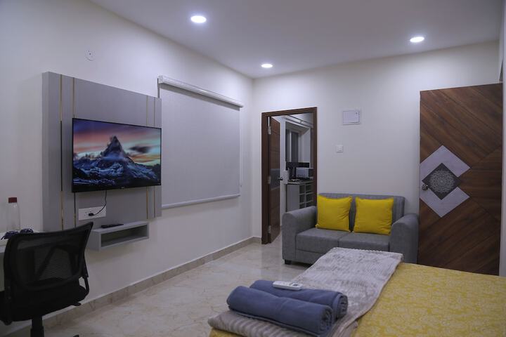 Room 2 of 21