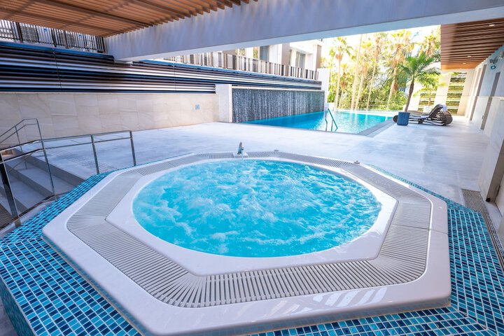 Pool 53 of 138