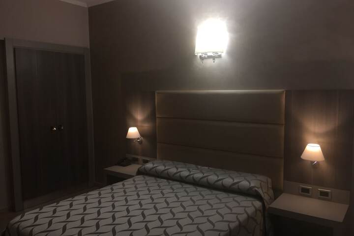 Room 15 of 188