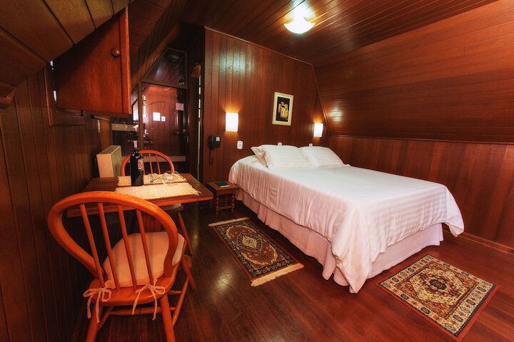 Room 28 of 74
