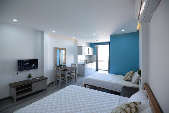 Room 18 of 48