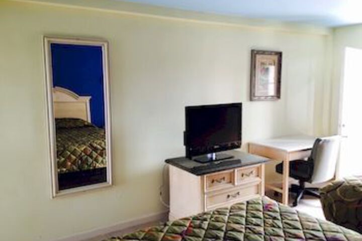 Room 19 of 31