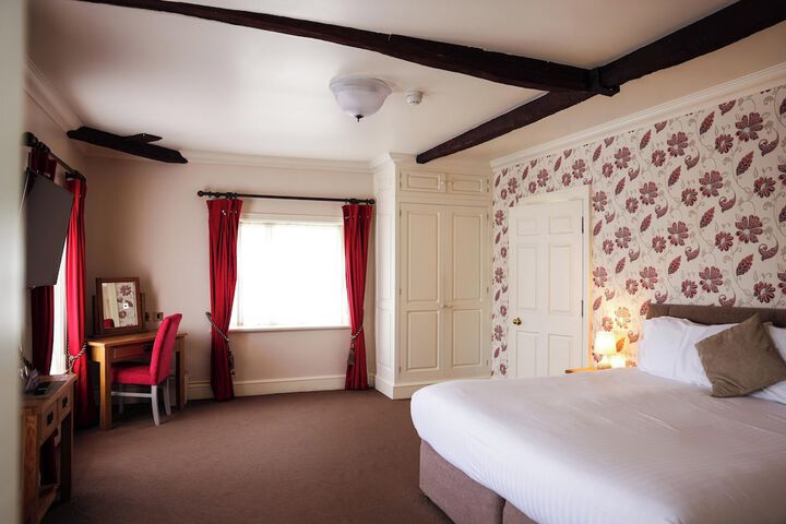 Room 15 of 111