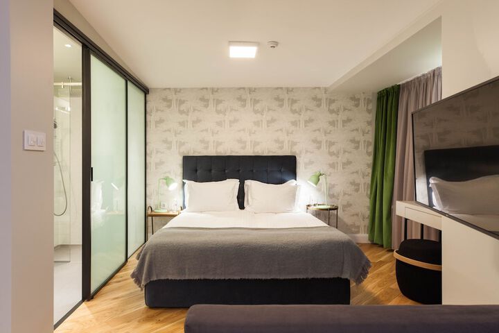 Room 13 of 55