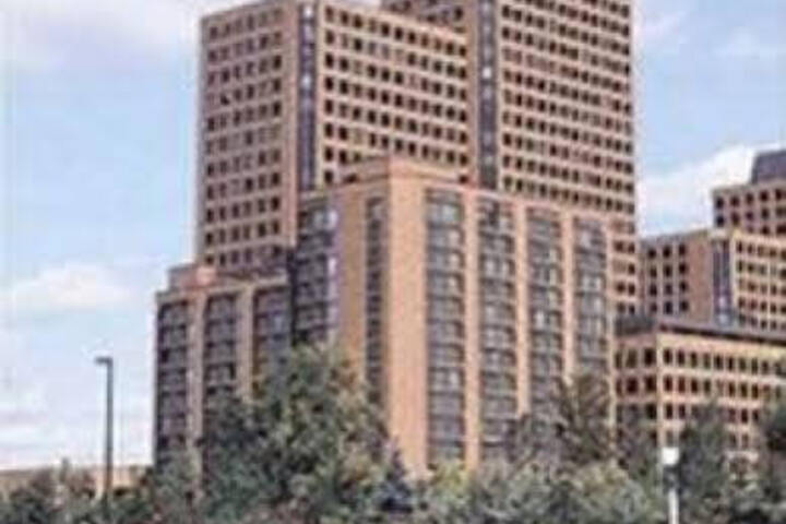 PRANEE BUILDING