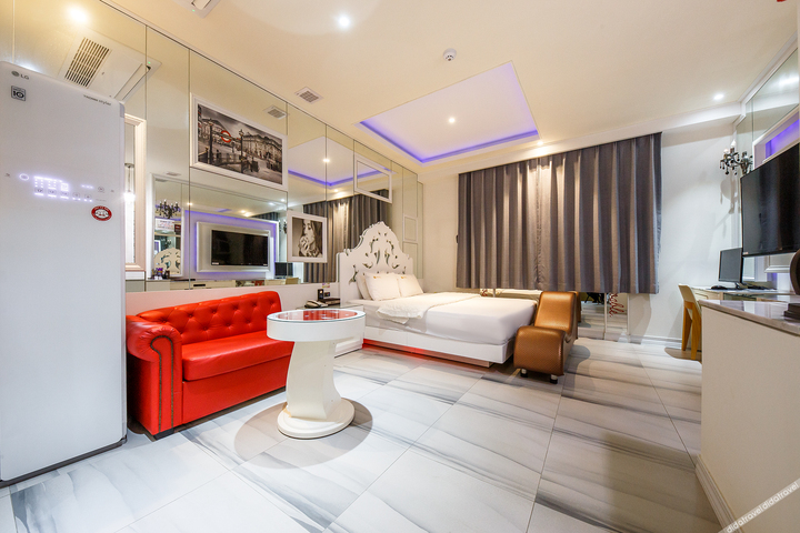 Room 58 of 88