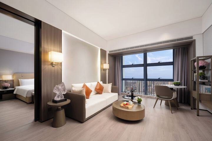 Room 6 of 45