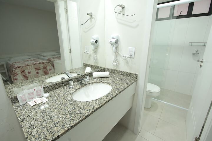 Room 14 of 26