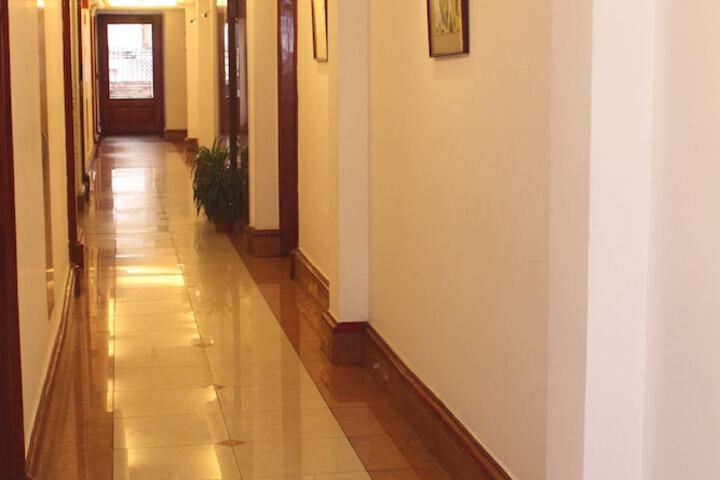 Ballroom/Hall 15 of 15