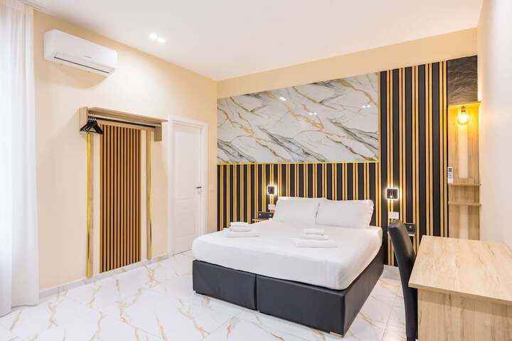 Room 2 of 11