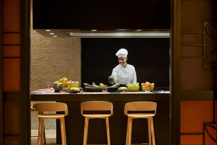 Dining 104 of 149
