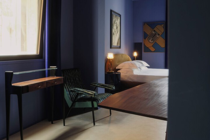 Room 4 of 81