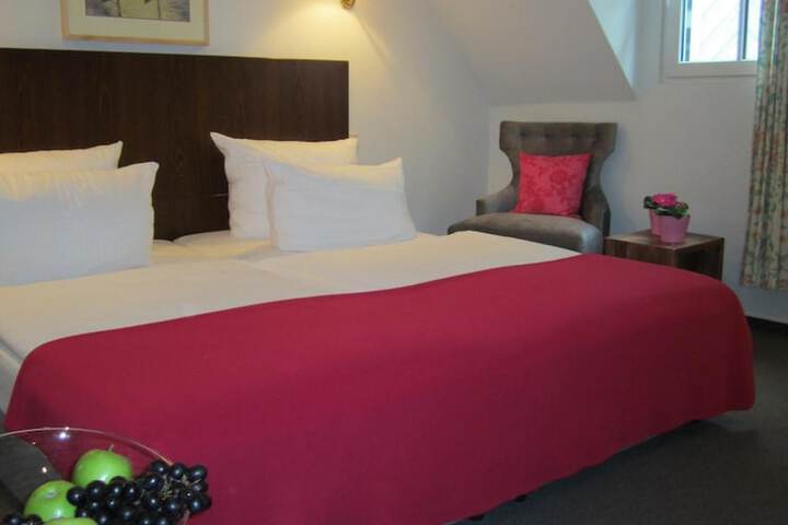 Room 12 of 45