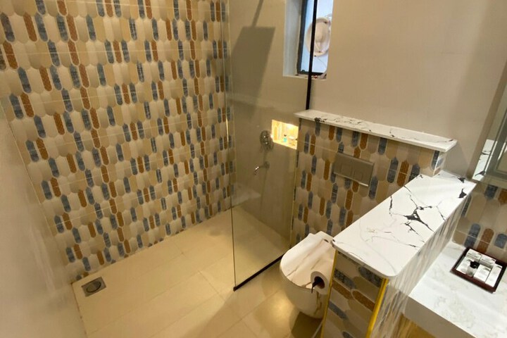 Room 22 of 27