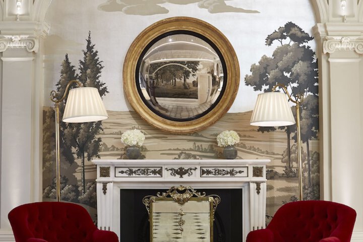 Entrance & Lobby