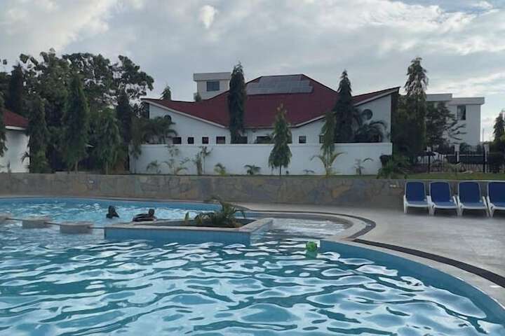 Pool 21 of 57