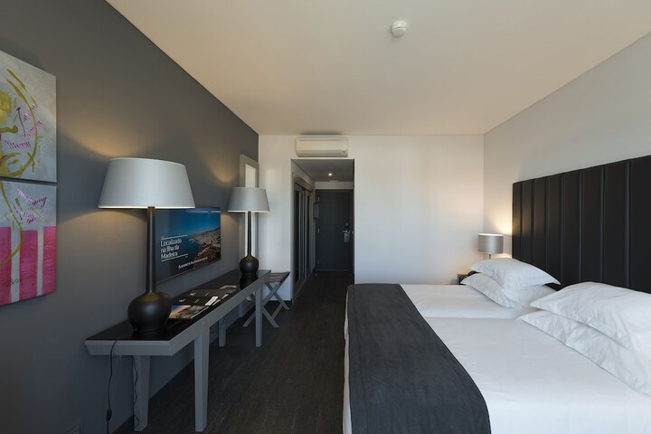 Room 12 of 53
