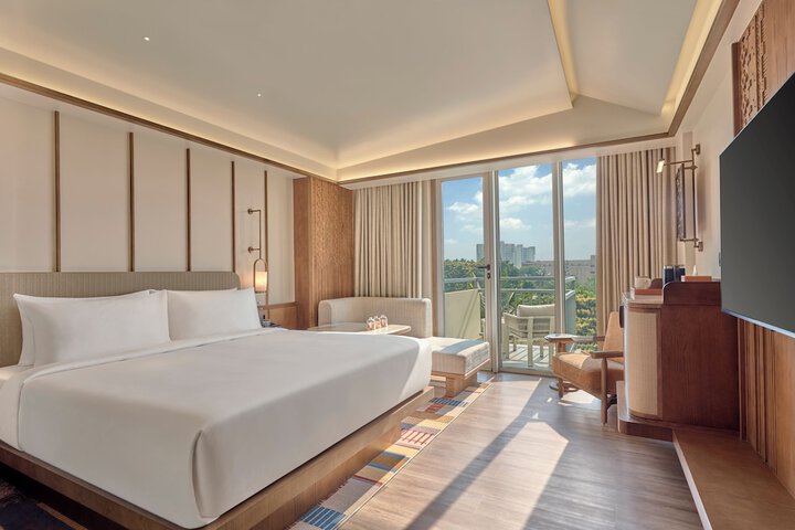 Room 3 of 27