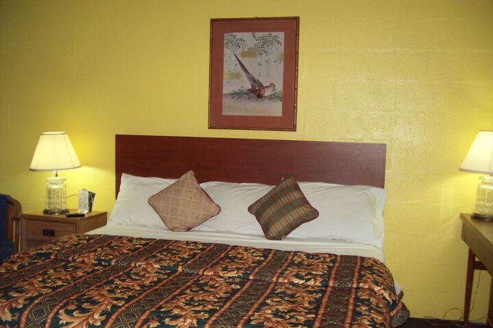Room 19 of 40
