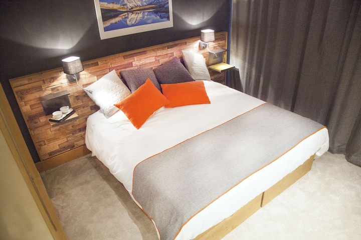 Room 28 of 47