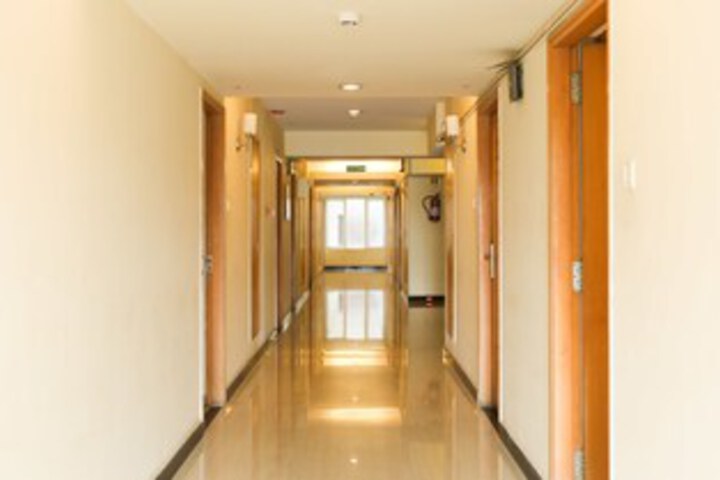 Ballroom/Hall 65 of 97