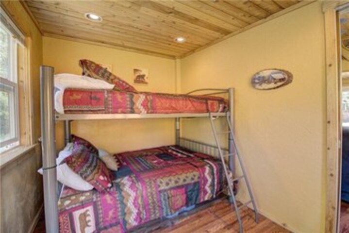 Room 65 of 79