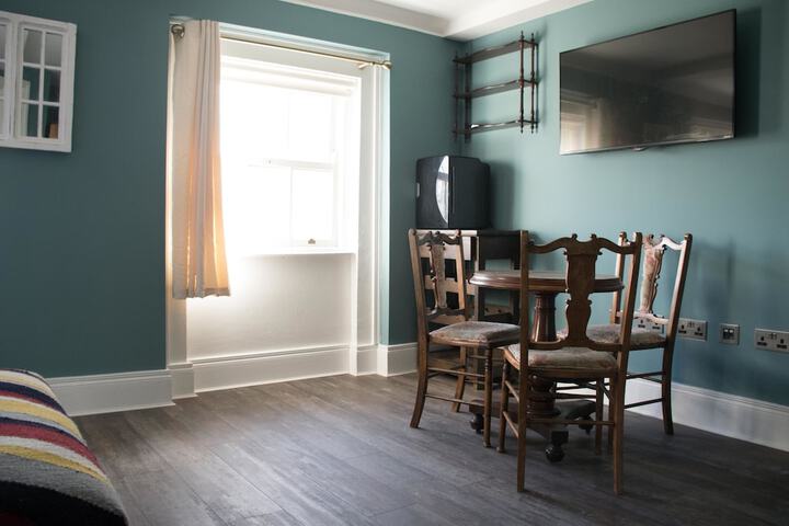 Room 10 of 22