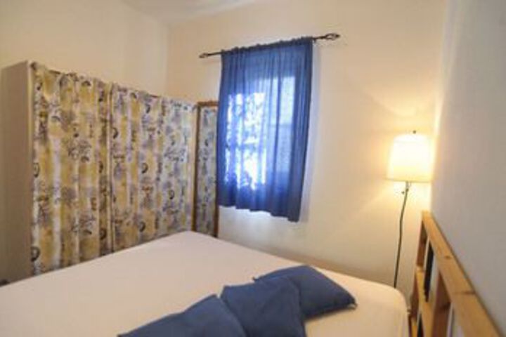 Room 6 of 22