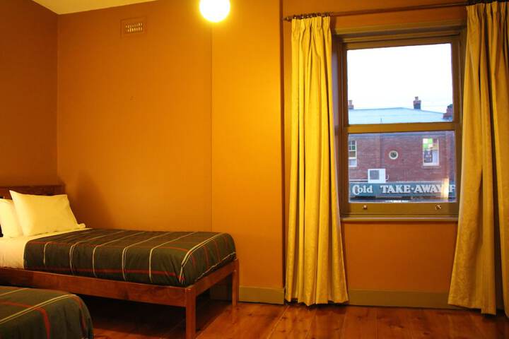 Room 36 of 59