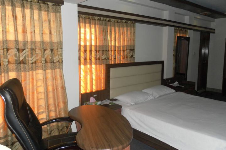 Room 7 of 56