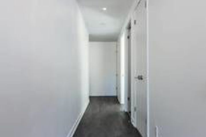 Room 12 of 16
