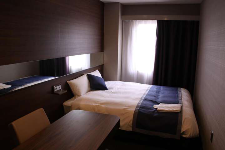 Room 17 of 41