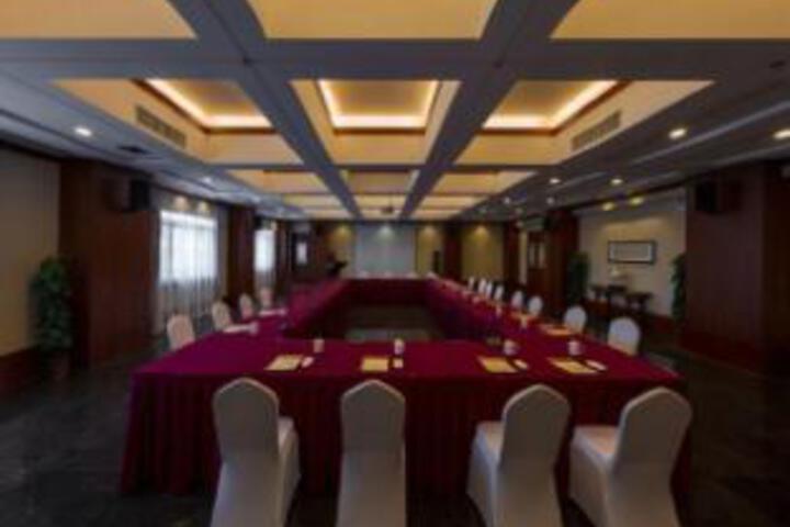 Room 12 of 23