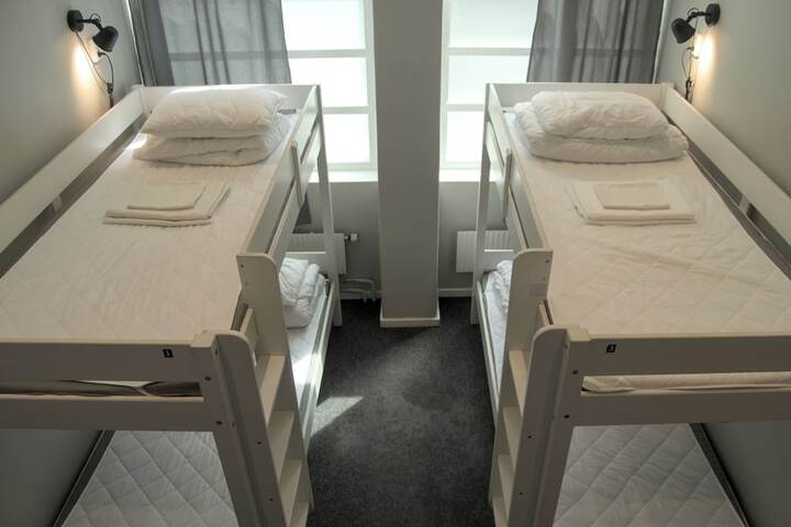 Room 31 of 128