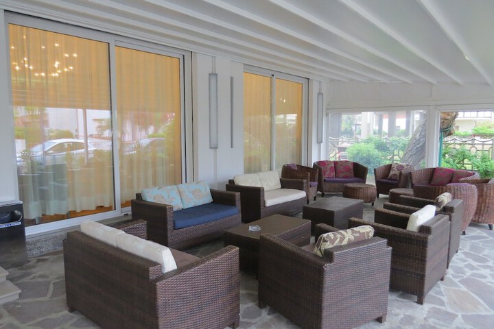 Terrace/Patio 85 of 90