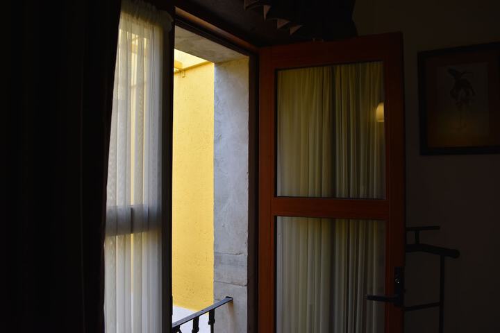 Room 9 of 69